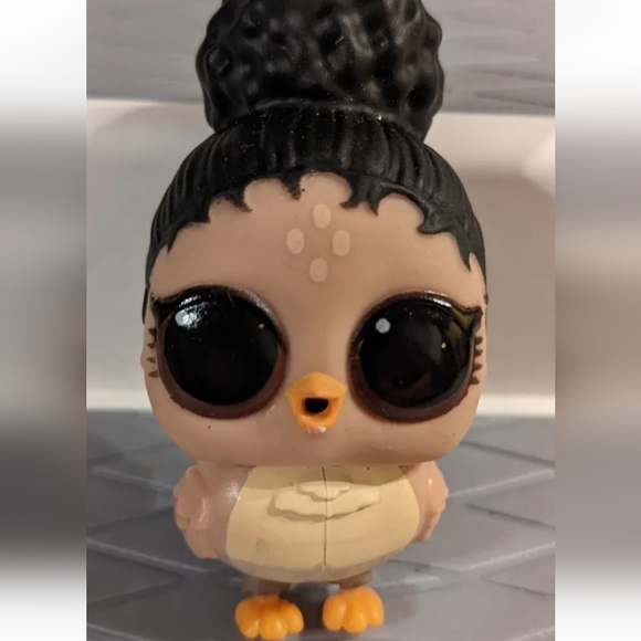 LOL Surprise Lot of 3 Foxy Dolls Pet Flyer Color Change Black Bun Twins Bird OMG - Picture 3 of 11